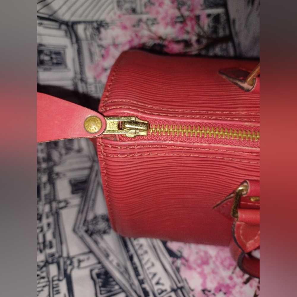 GUC Louis Vuitton red epi Speedy 25 - Picture 10 of 16